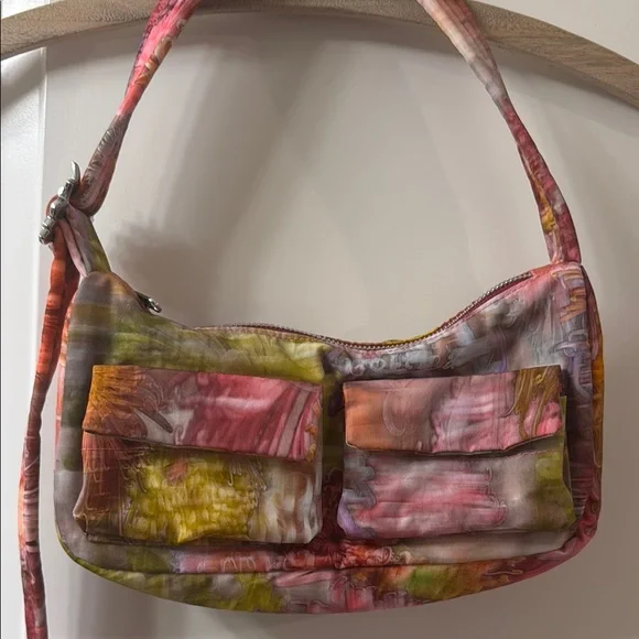 Baggu x Collina Strada Cargo Shoulder Bag in Berry Chrysanthemum - Picture 3 of 9